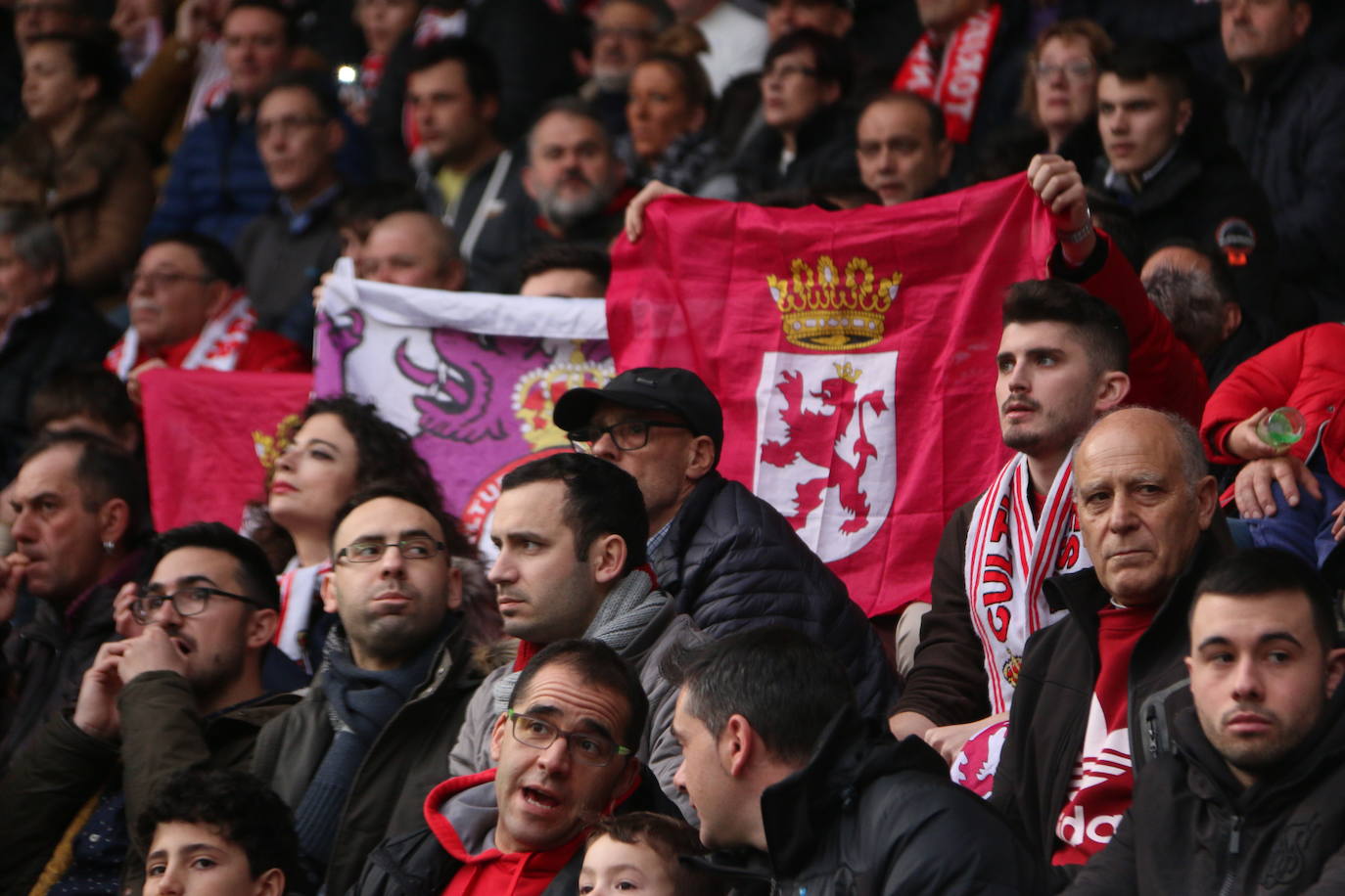 Las imágenes del público asistente al partido entre la Cultural y el Logroñés.
