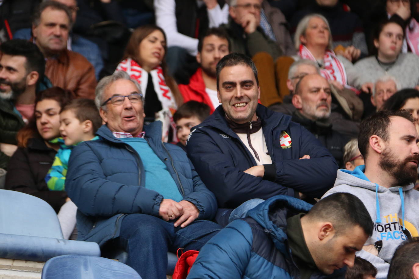 Las imágenes del público asistente al partido entre la Cultural y el Logroñés.