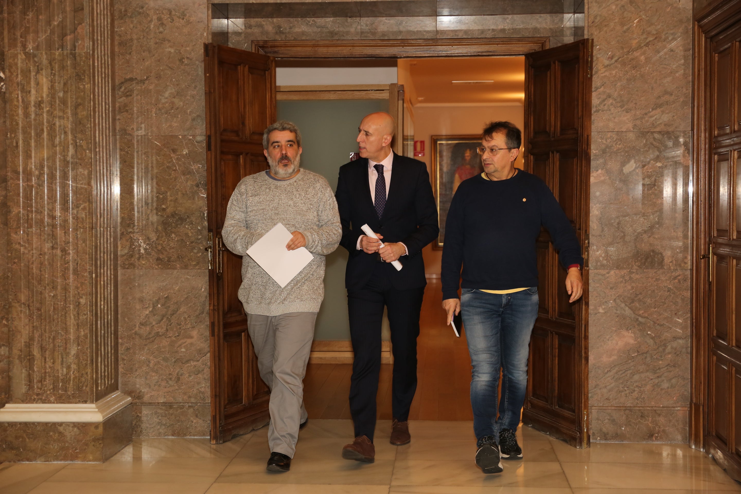 Reprsentantes sindicales durante el encuentro mantenido con el alcalde de León.