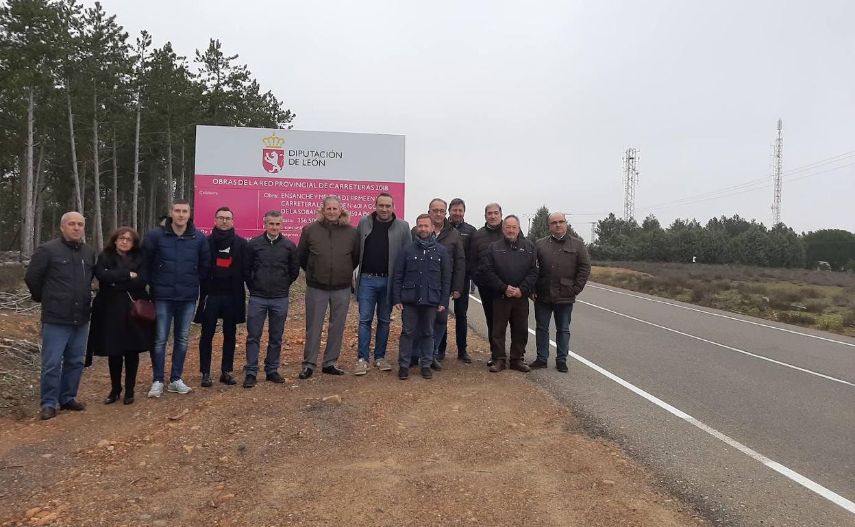 Actuación en la carreteras a Las Lomas.