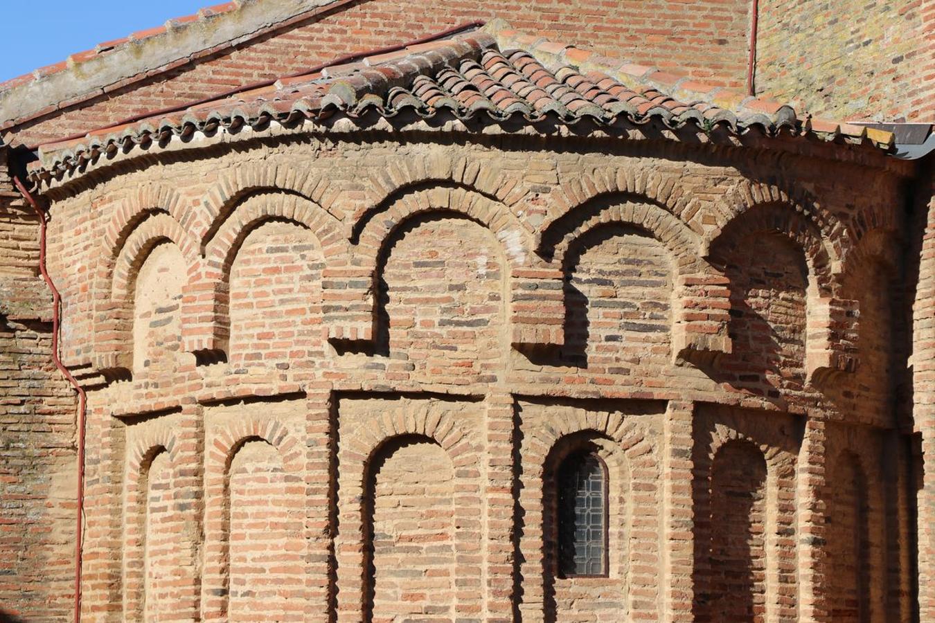 Iglesia de San Tirso