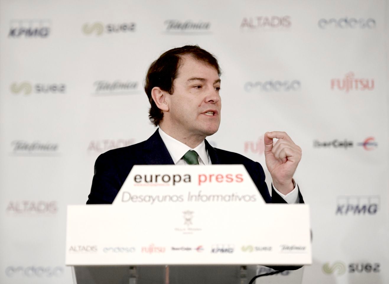 El presidente de Castilla y León, Alfonso Fernández Mañueco, interviene en un Desayuno Informativo de Europa Press, en Madrid.