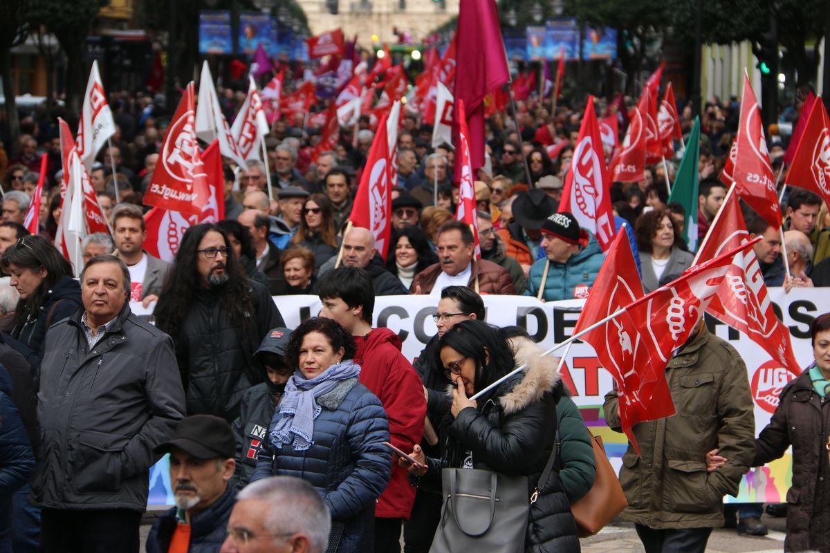 Fotos: La sociedad leonesa se suma a la manifestación del 16F