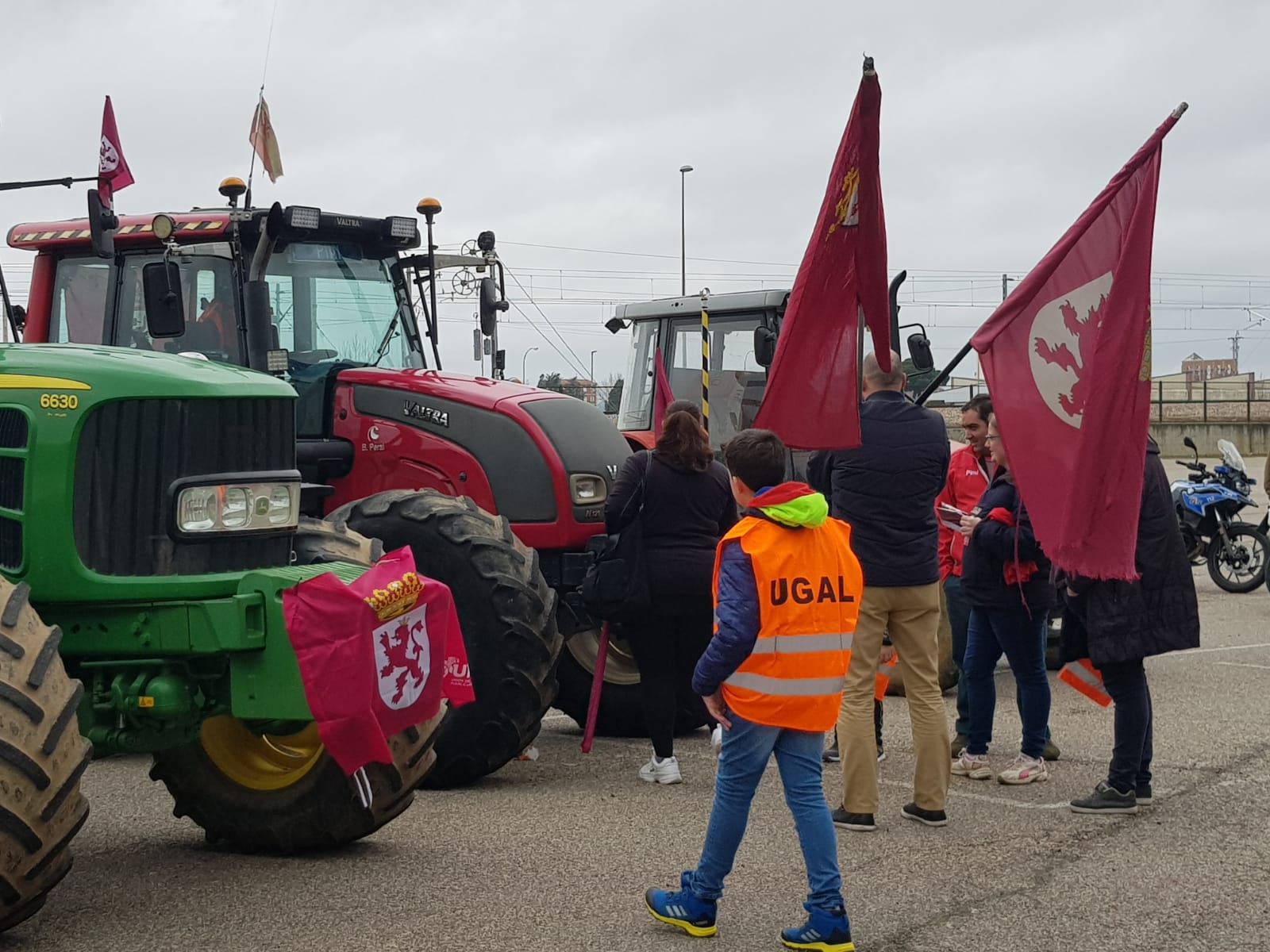 Medio centenar de tractores llevarán el 'rugir' del campo a la manifestación del 16F en León capital