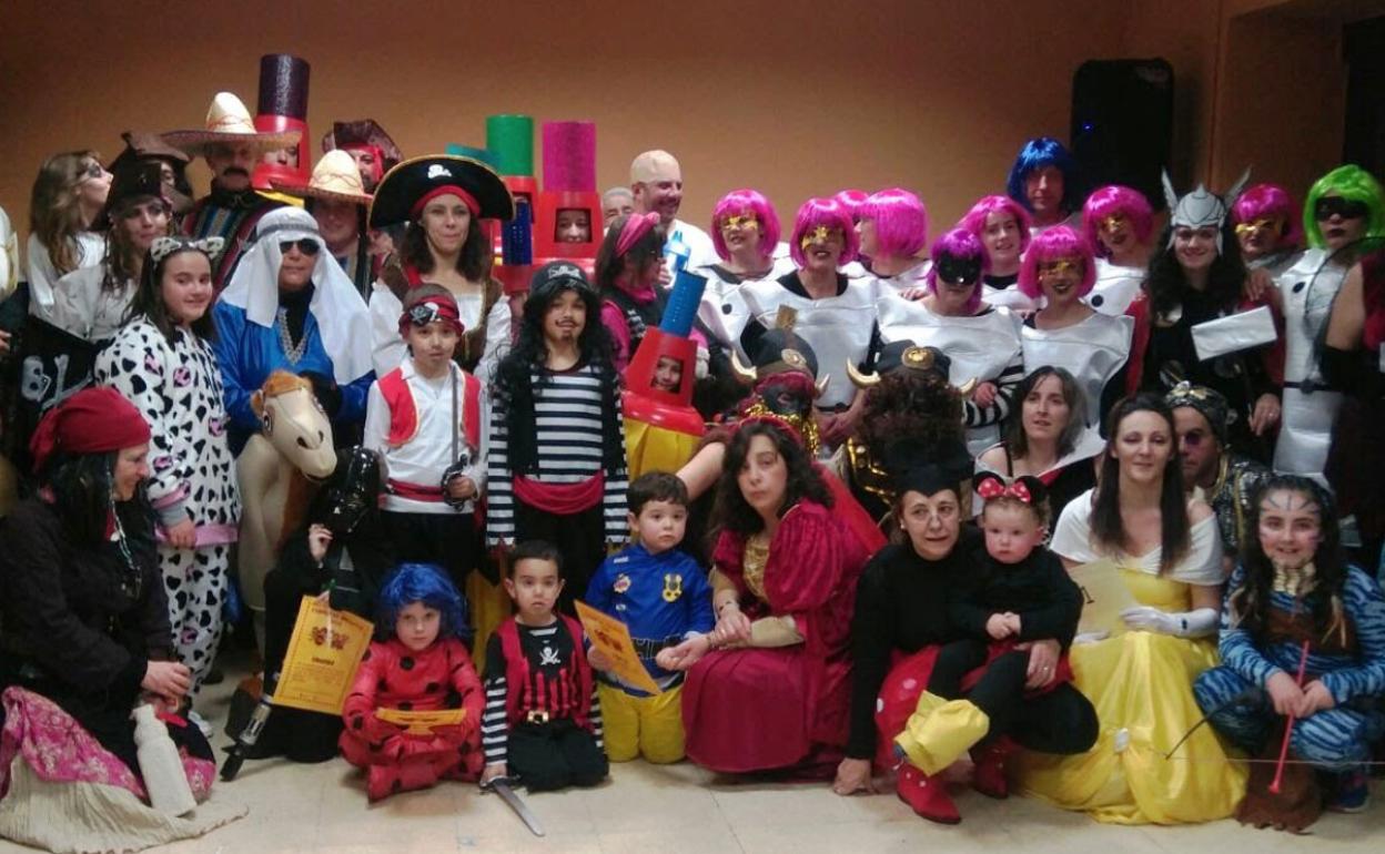 Fiesta de carnaval en Murias de Paredes el año pasado.