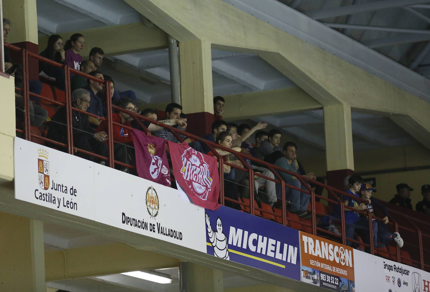 Fotos: Las imágenes del triunfo del Abanca Ademar ante el Recoletas Atlético Valladolid