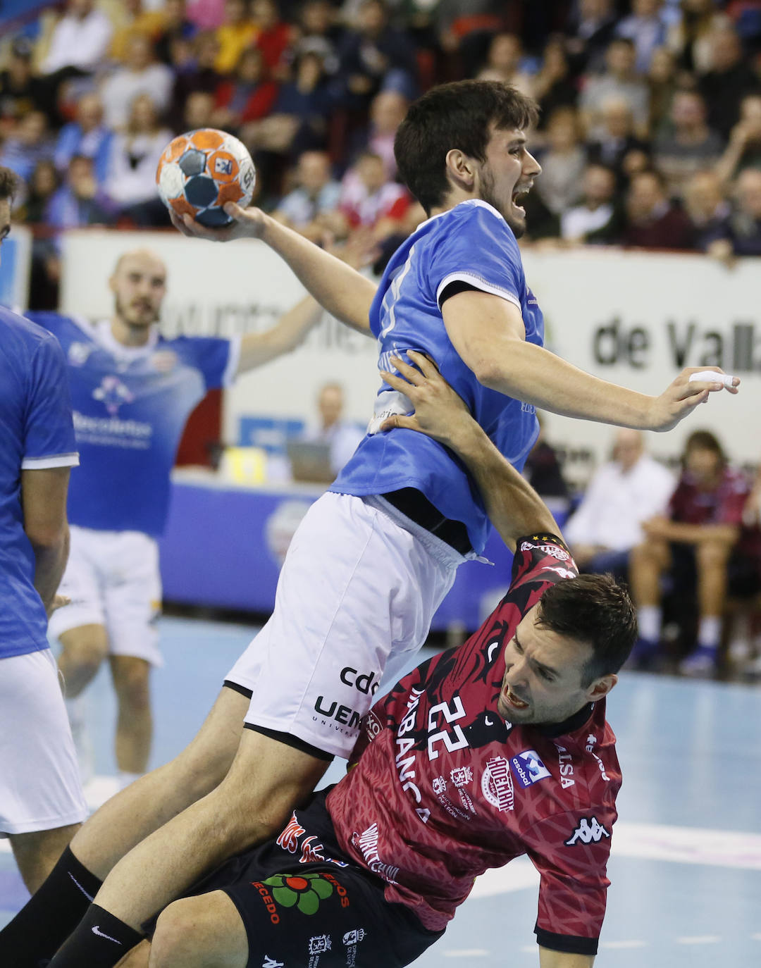 Fotos: Las imágenes del triunfo del Abanca Ademar ante el Recoletas Atlético Valladolid