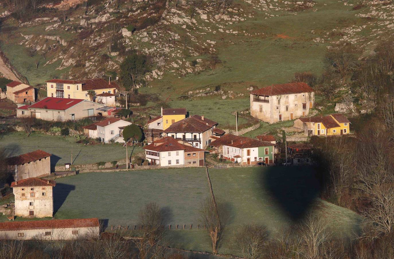 Fotos: Las espectaculares imágenes que deja la Travesía en globo por los Picos