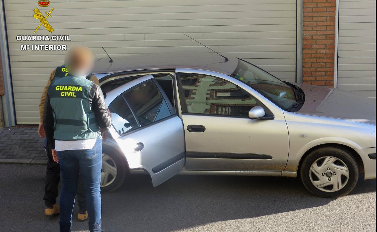 Imagen del vehículo del detenido. 