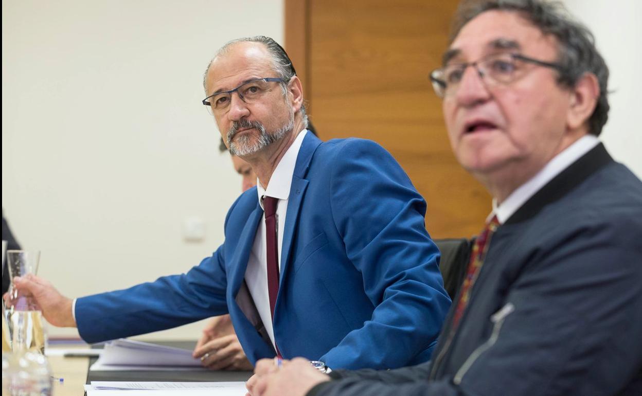 Luis Fuentes, durante la reunión de la Fundación Villalar este viernes.