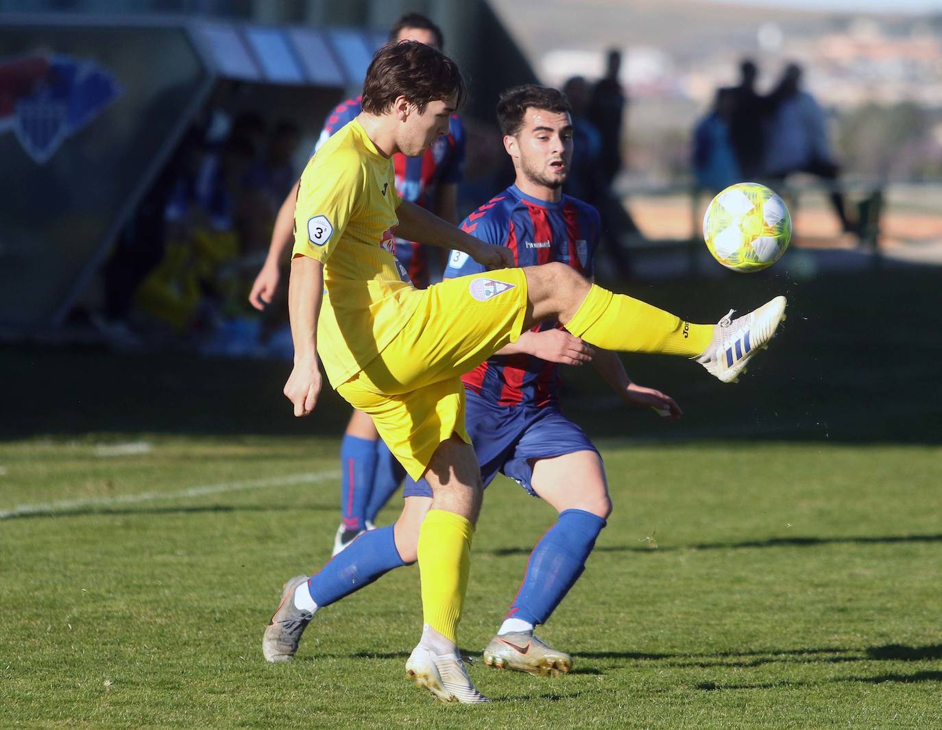 Fotos: Las imágenes del Gimnástica Segoviana-La Bañeza