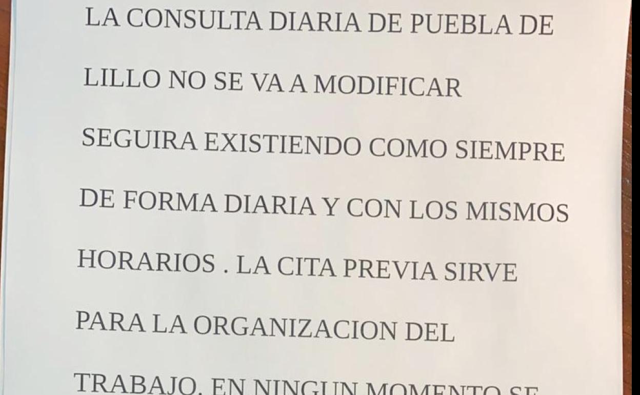 Cartel colocado la Gerencia en el consultorio médico de Puebla de Lillo.