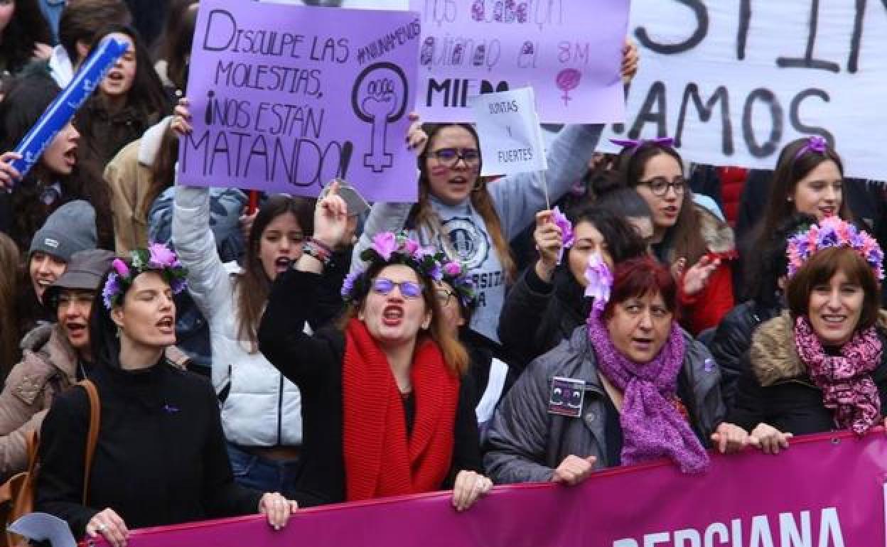Jóvenes de institutos de la provincia protagonizan el acto del Día de la Mujer de la Diputación