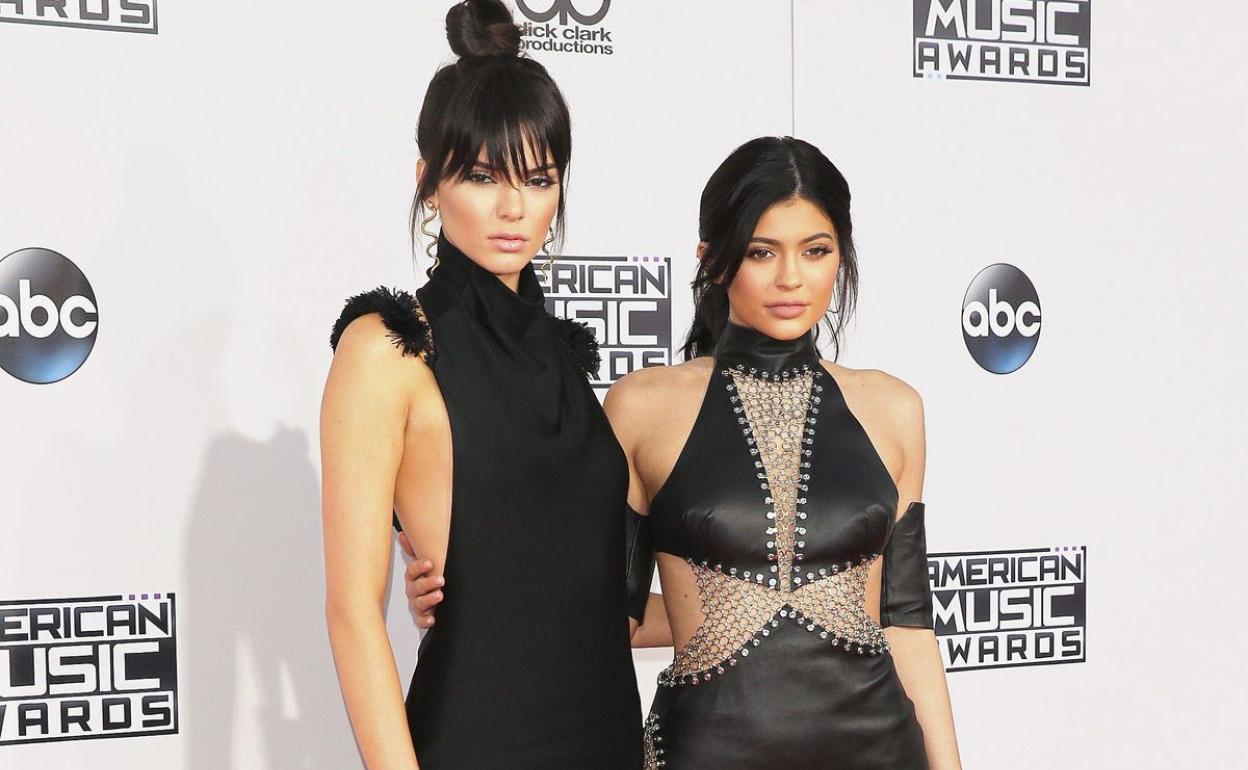 Kendall y Kylie Jenner en los American Music Awards de 2015