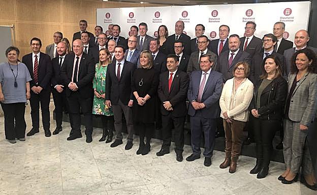 Foto de familia de los miembros de la Femp.