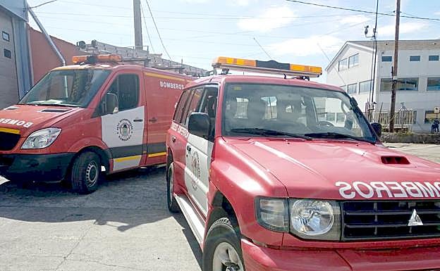 Galería. Equipos de Bomberos en el lugar del incidente.