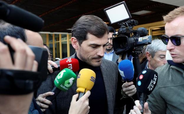 Iker Casillas, tras su reunión con Irene Lozano. 