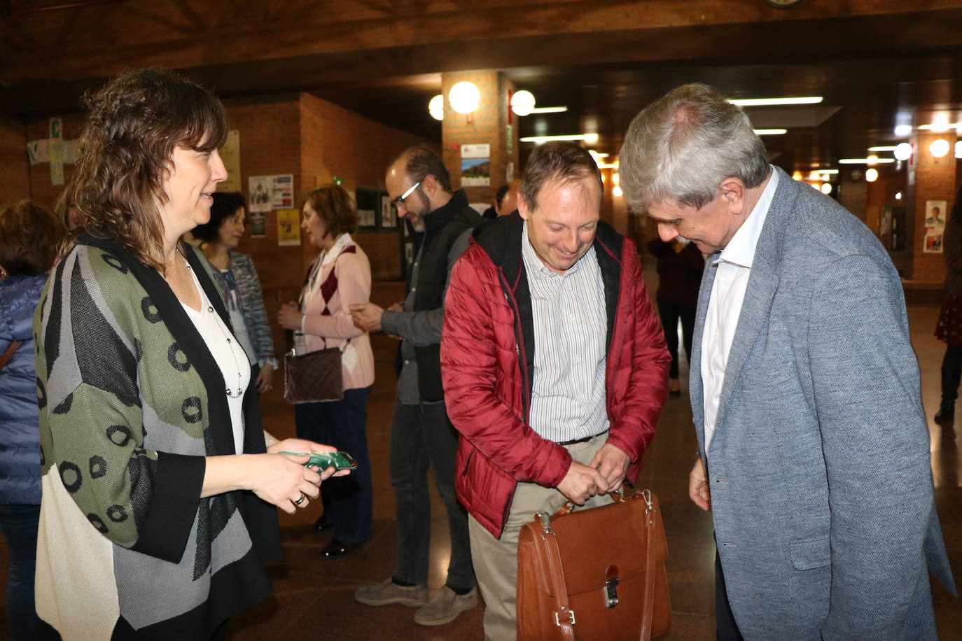Fotos: Las candidaturas reciben los resultados de las elecciones de la ULE