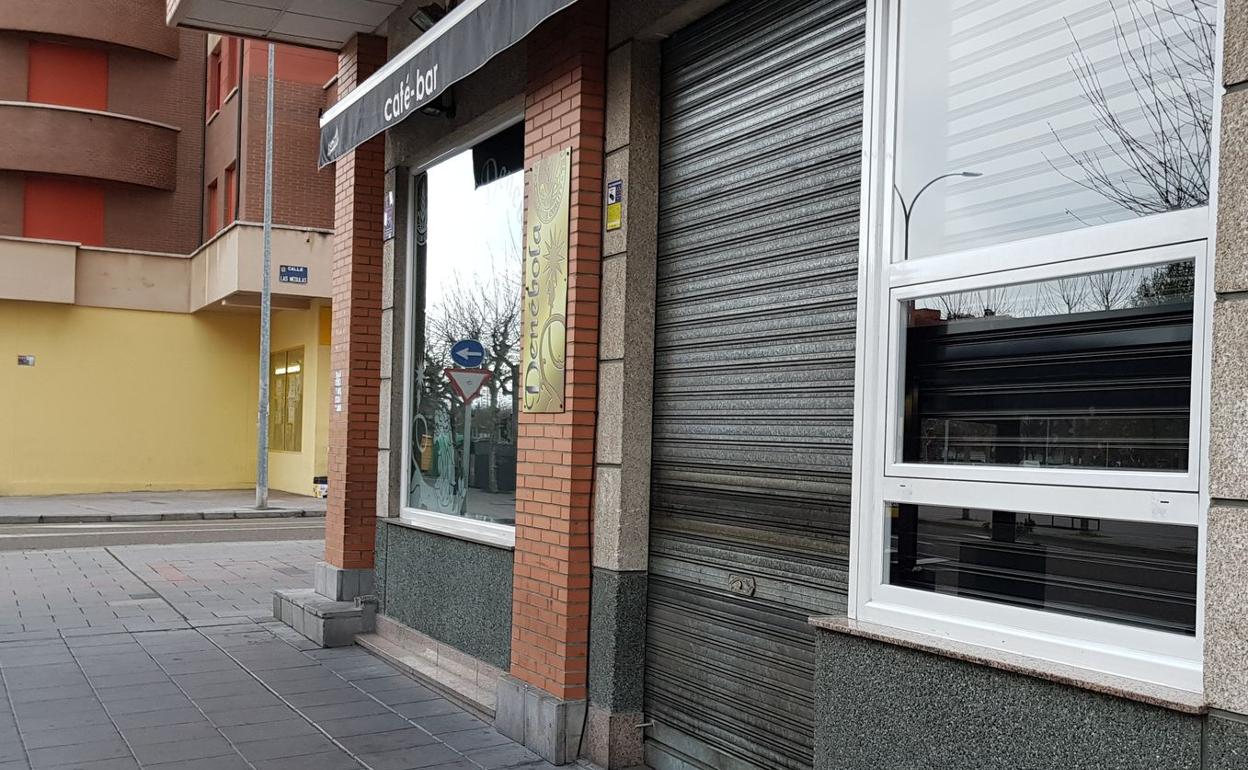 Un bar de la capital, este lunes cerrado.