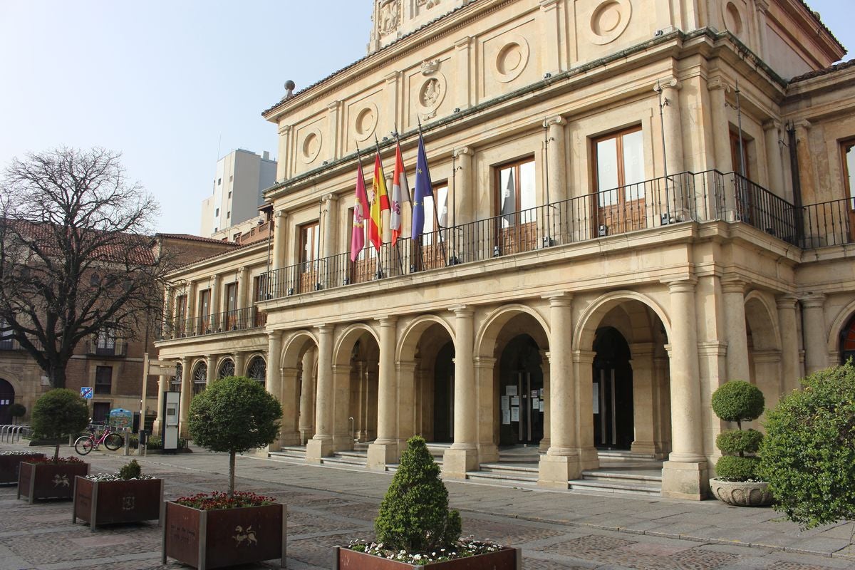 Fotos: Quinto día de aislamiento en la capital leonesa