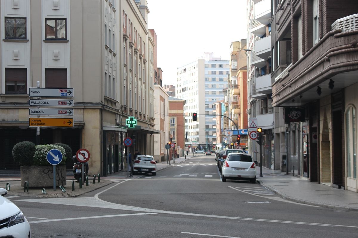 Fotos: Quinto día de aislamiento en la capital leonesa