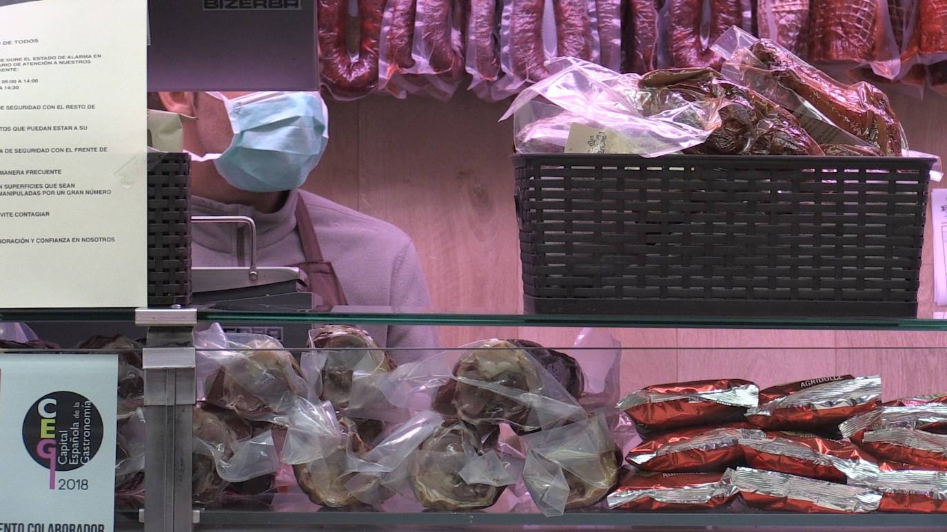 Fotos: El Mercado del Conde Luna mantiene su actividad