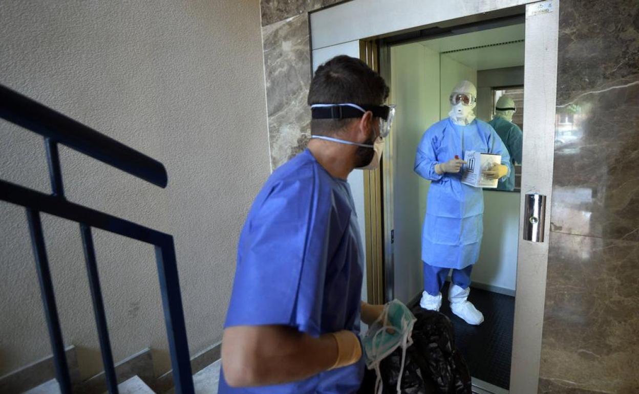 Satse denuncia desabastecimiento y asegura que la falta de EPI para las enfermeras aumenta el riesgo