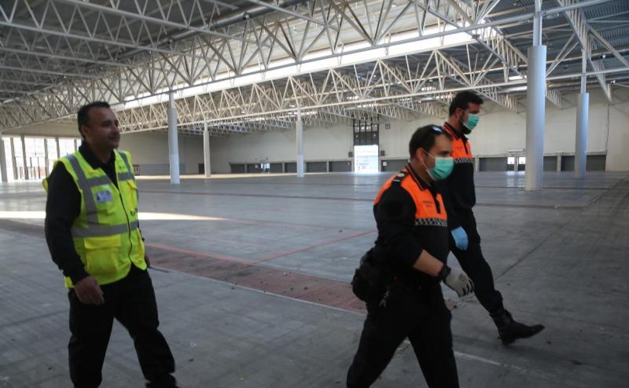 Labores de desinfección de la Feria de Valladolid. 