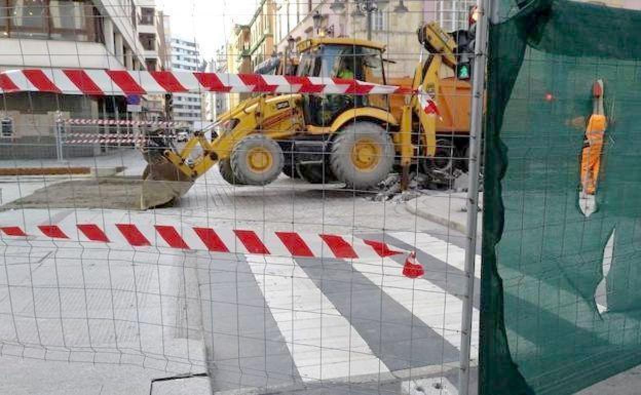 Los ingenieros en obras públicas reclaman la paralización temporal de la construcción para salvaguardar la salud de los trabajadores