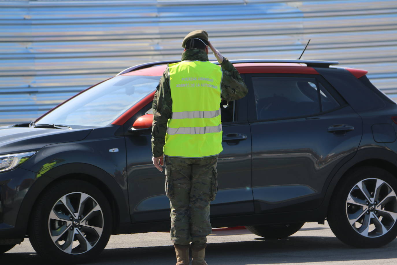 Fotos: El Regimiento de Artillería de Campaña patrulla por León