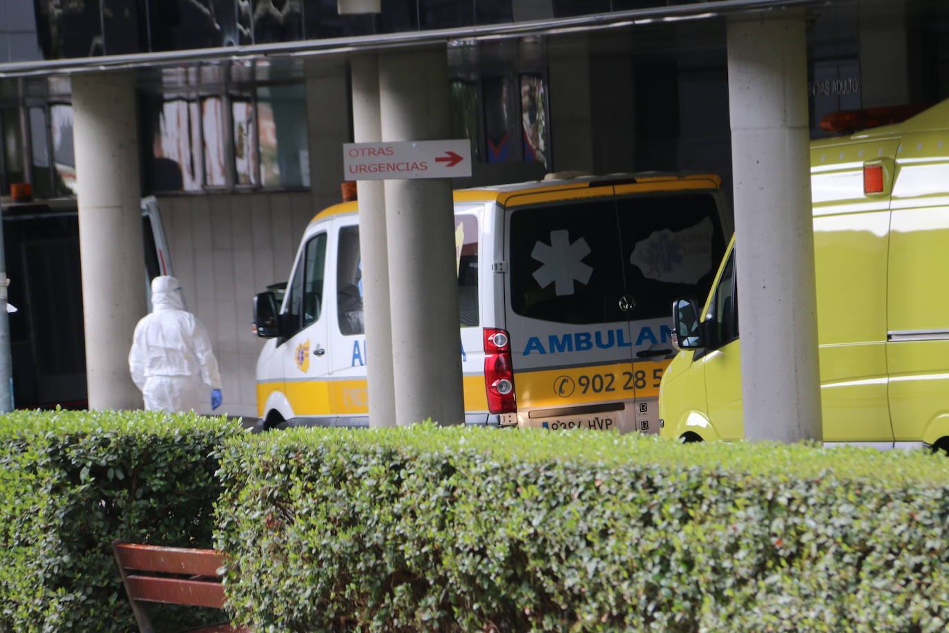 Fotos: Montaje de las carpas de pretriaje