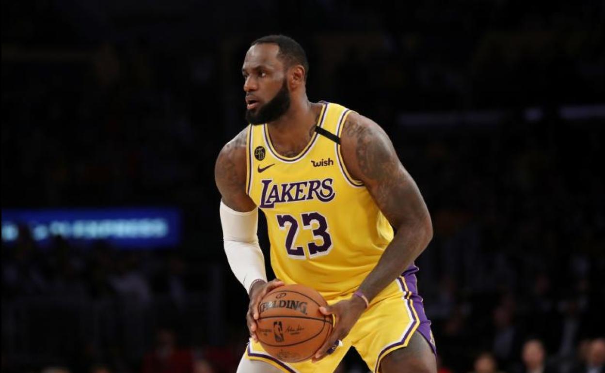 LeBron James, en uno de los últimos partidos antes de la paralización de la NBA. 