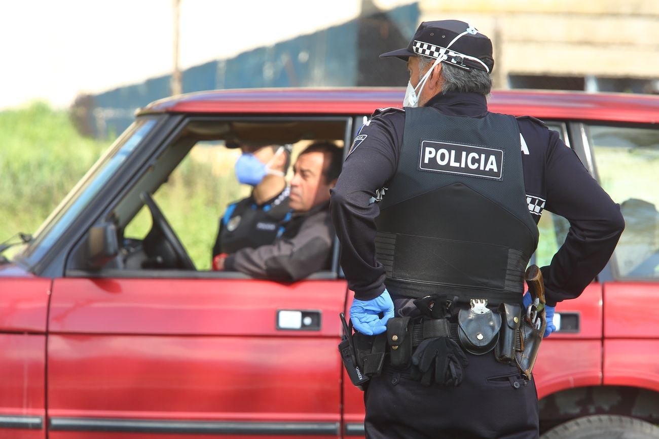 Estado de alarma por el coronavirus en León y Ponferrada. El día a día bajo la cámara de los fotógrafos Peio García y César Sánchez. 