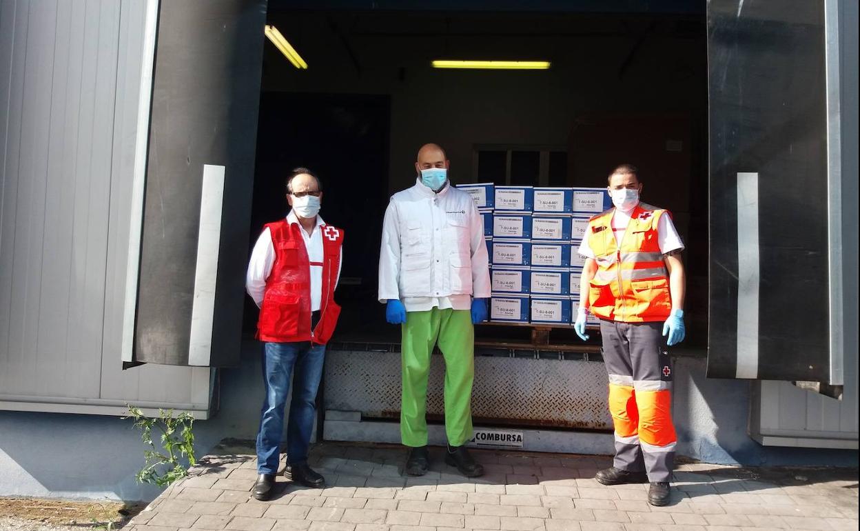 Donación de Pharmadus a Cruz Roja.