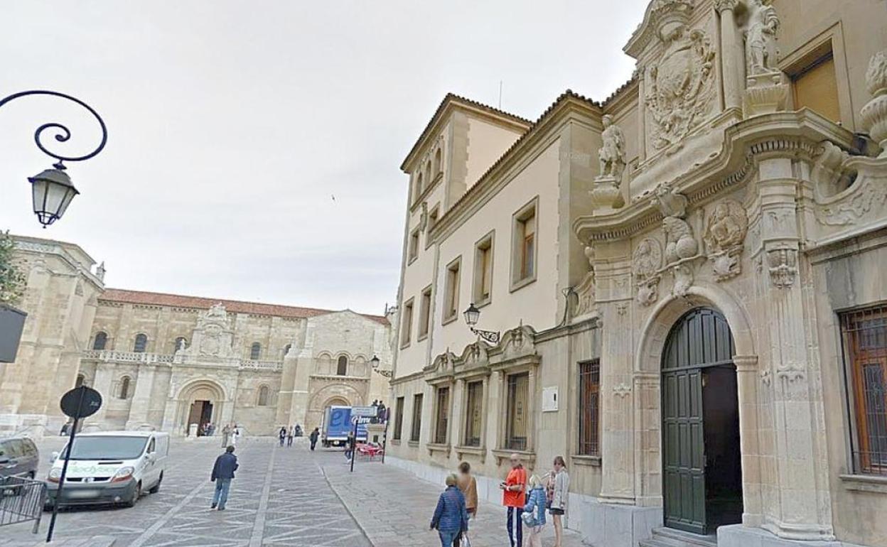 La Fiscalía abre dos investigaciones penales en residencias de León