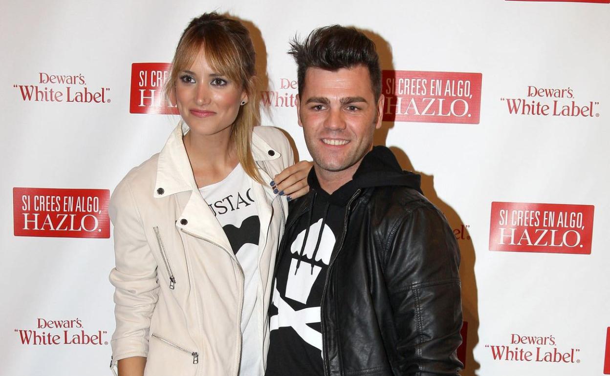 Alba Carrillo y Fonsi Nieto posan en un photocall en 2012