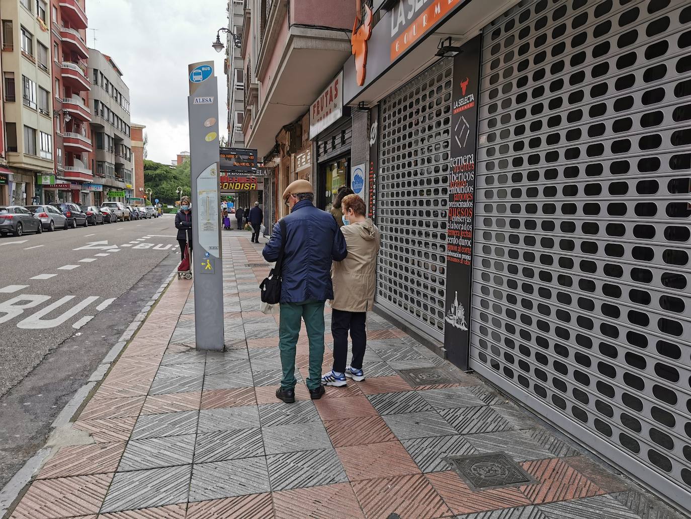 León capital continúa en fase 0 este sábado después de que el Gobierno ratificara la propuesta de la Junta de que sólo las áreas de salud deTruchas, Riaño y Matallana de Torío avanzarán en la desescalada este lunes.