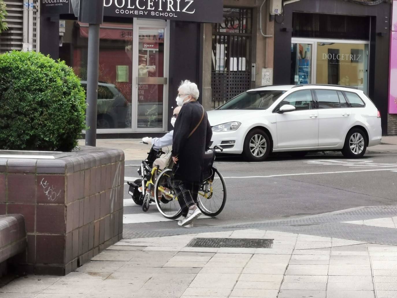 León capital continúa en fase 0 este sábado después de que el Gobierno ratificara la propuesta de la Junta de que sólo las áreas de salud deTruchas, Riaño y Matallana de Torío avanzarán en la desescalada este lunes.