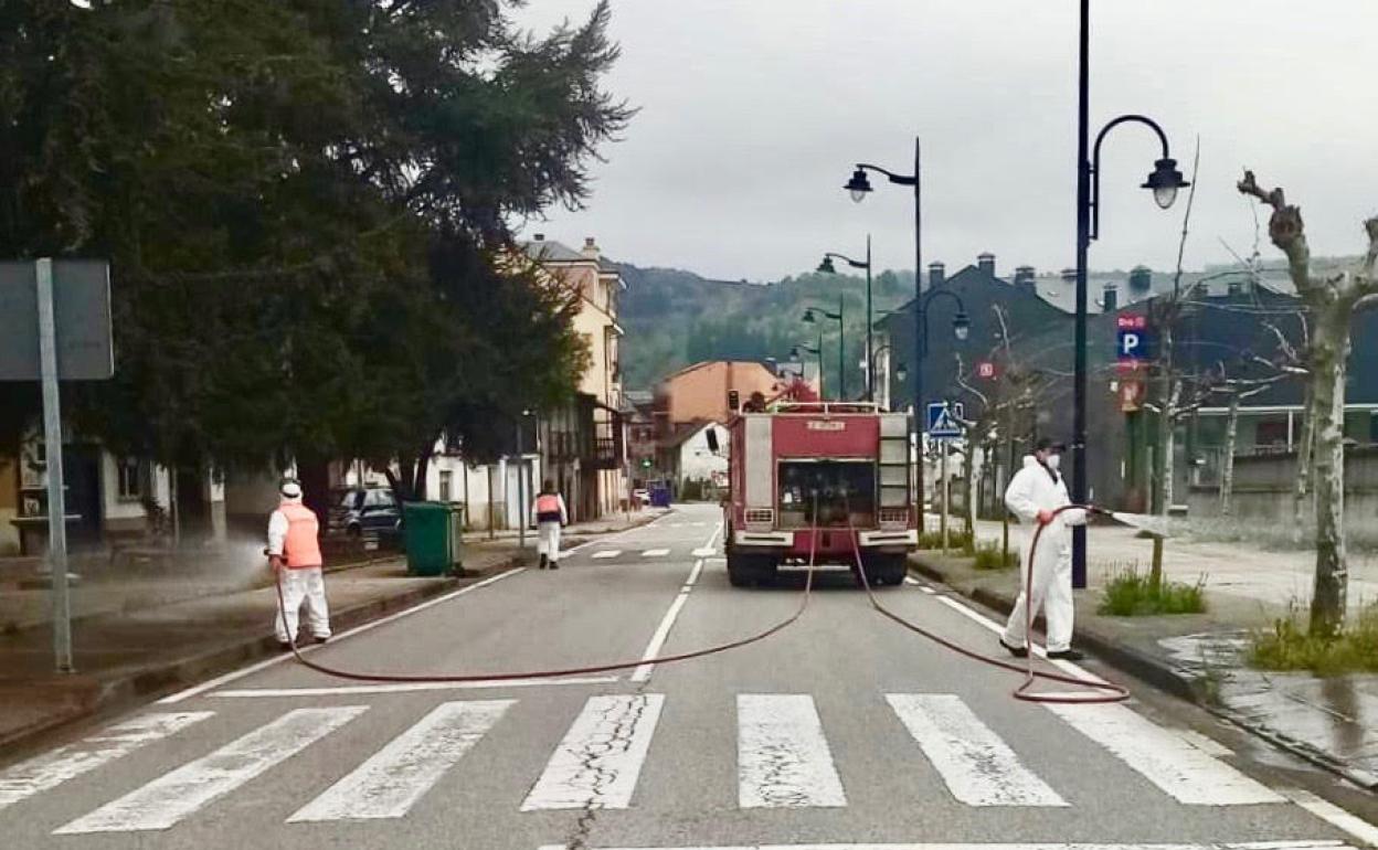 Tareas de desinfección en Toreno.