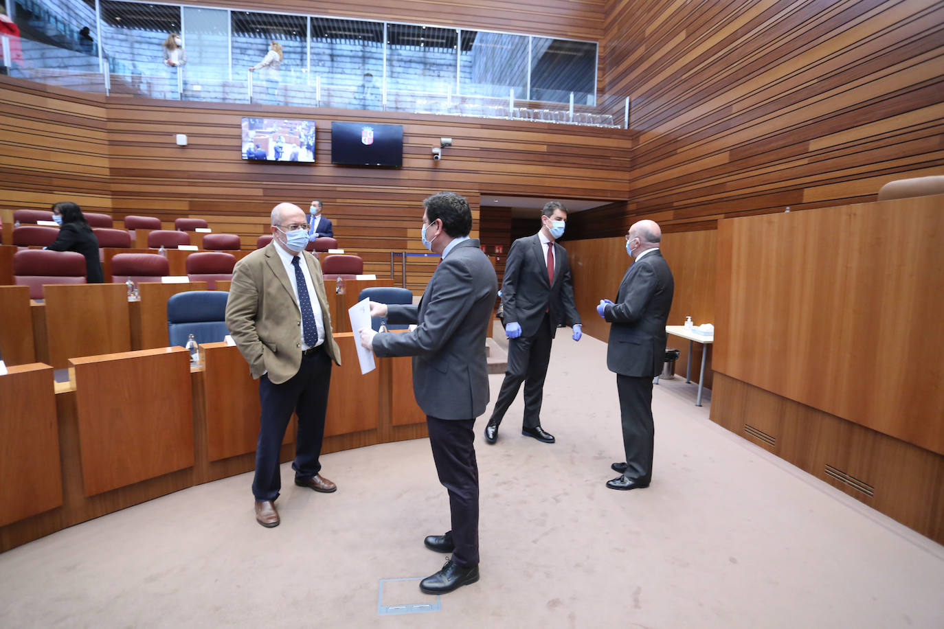 Fotos: Pleno de las Cortes de Castilla y León