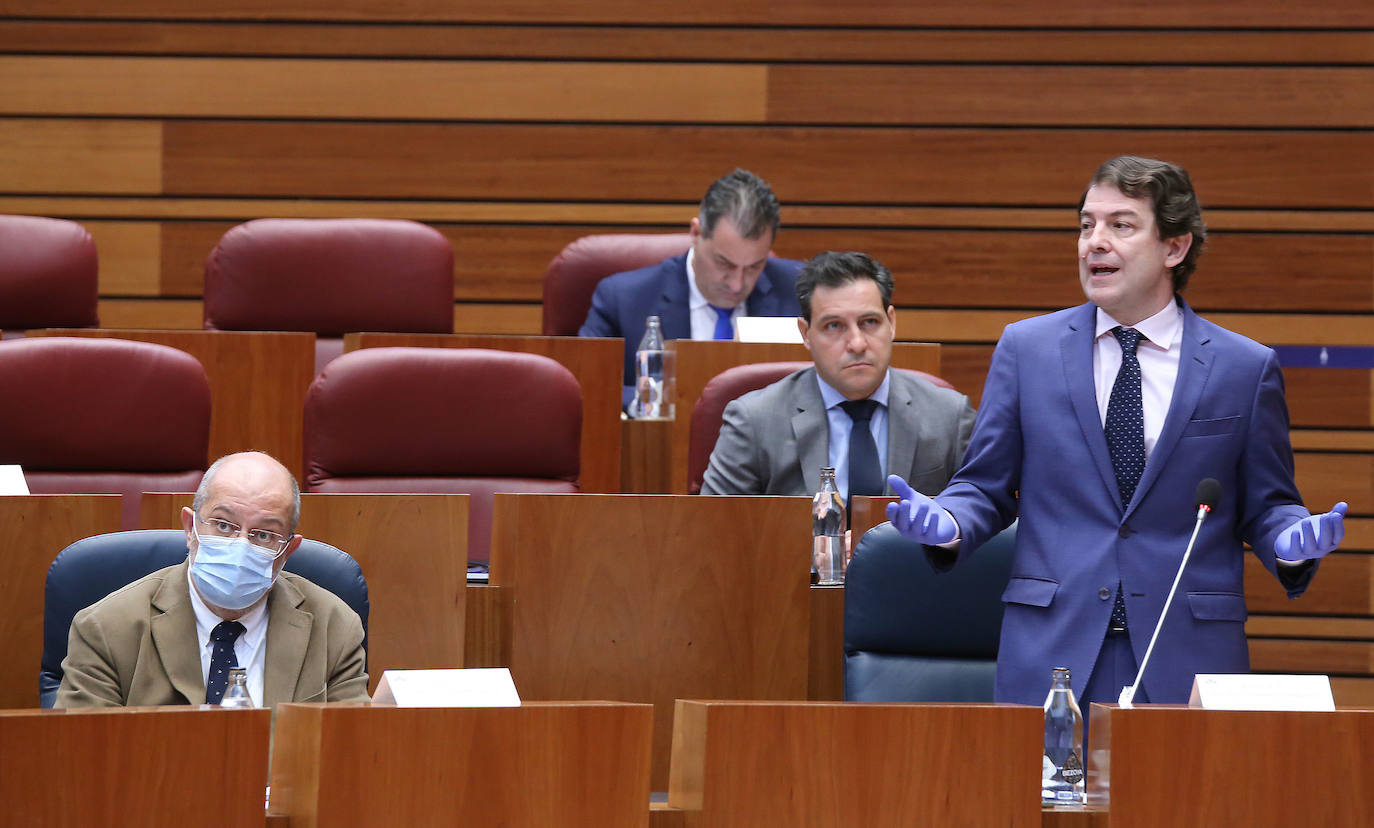 Fotos: Pleno de las Cortes de Castilla y León