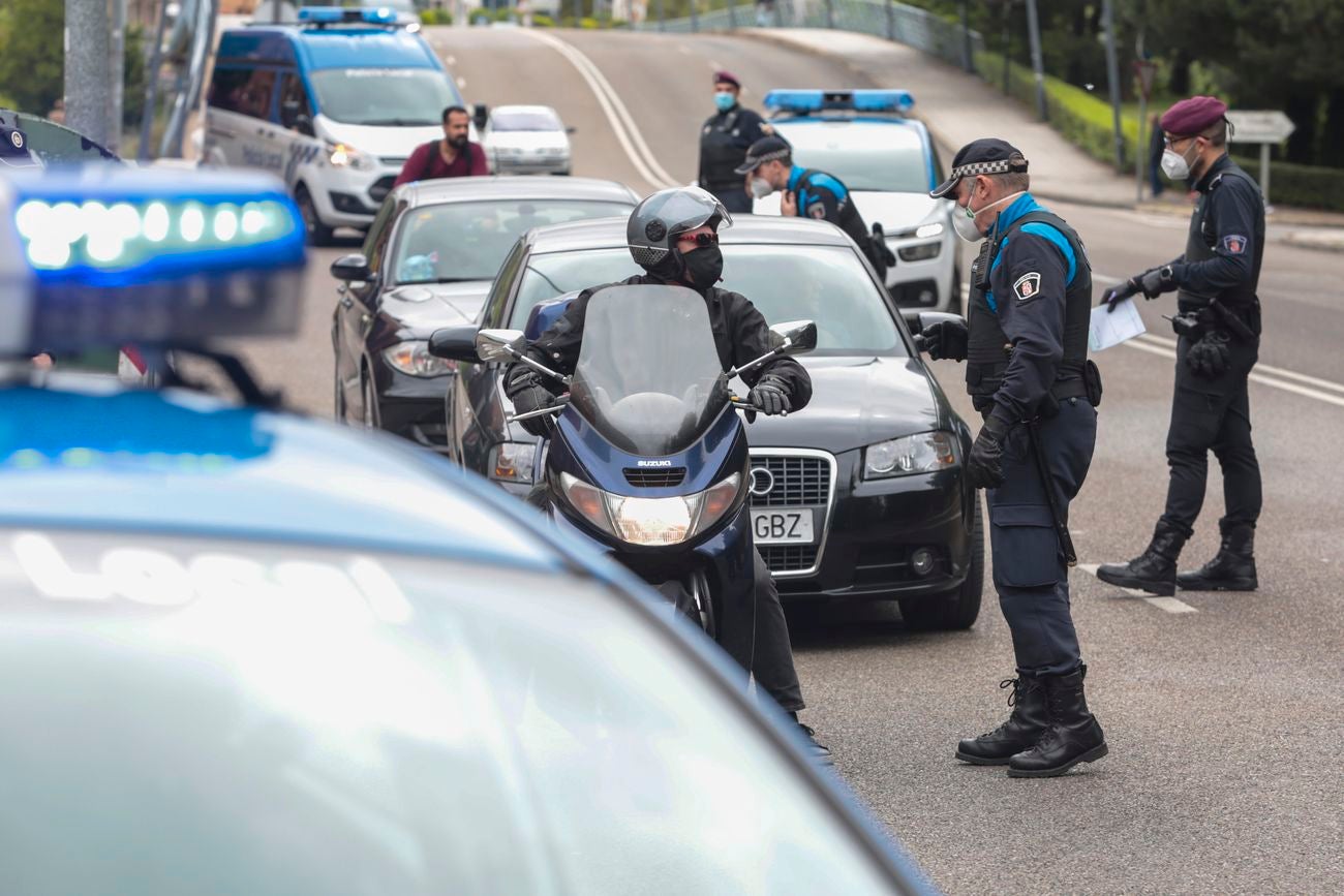 Control de la Policía Local de León con motivo de la alarma sanitaria.