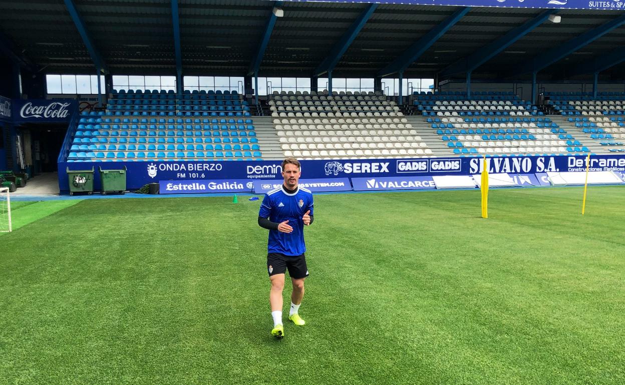 Larrea, durante el entrenamiento de este jueves.