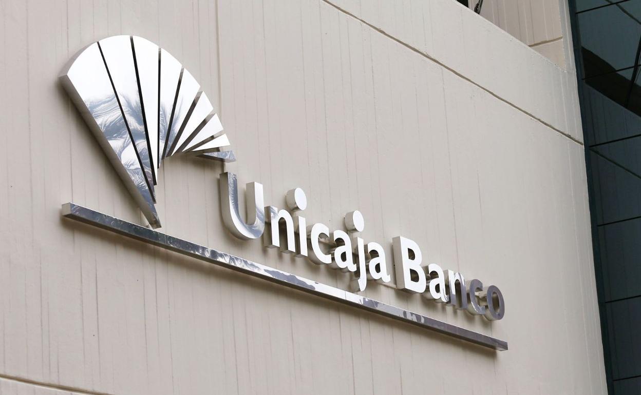 Unicaja prevé a una caída del PIB en la comunidad de entre el 7,6 y 10,8% este año