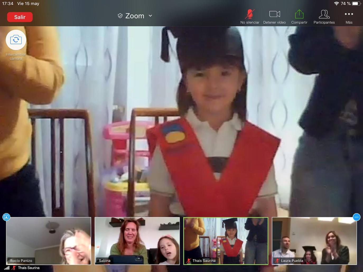 Los alumnos de Infantil del Colegio Peñacorada disfrutaron de la celebración de su salto a Primaria en una ceremonia única gracias a los medios telemáticos. 