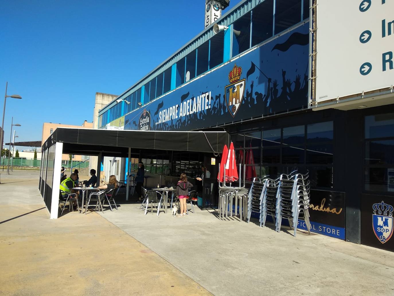 Fotos: Cafeterías y bares de Ponferrada abren sus puertas