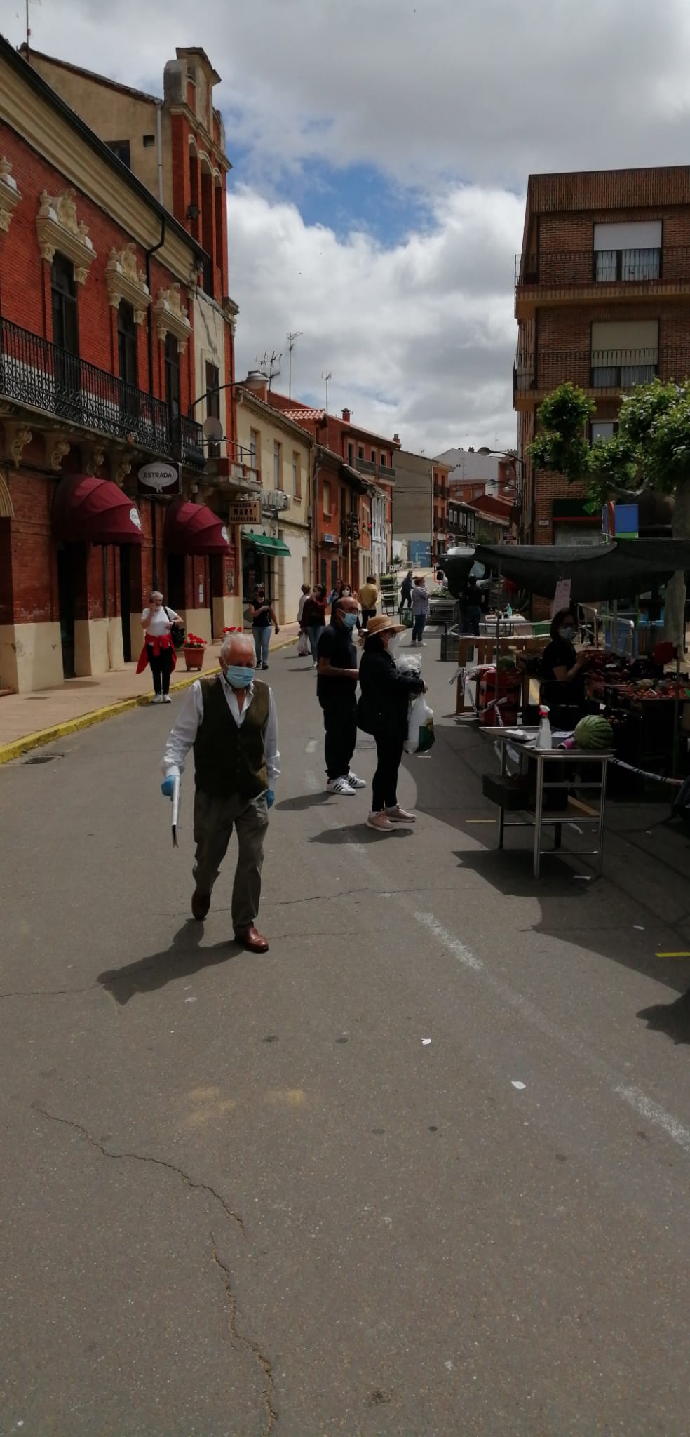 Fotos: El mercado vuelve a Sahagún