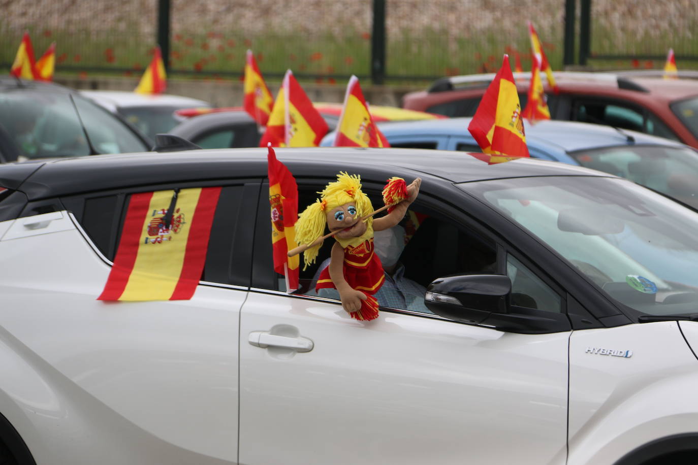 La marcha en automóvil propuesta por el partido de Abascal colapsa el centro de la ciudad durante media hora