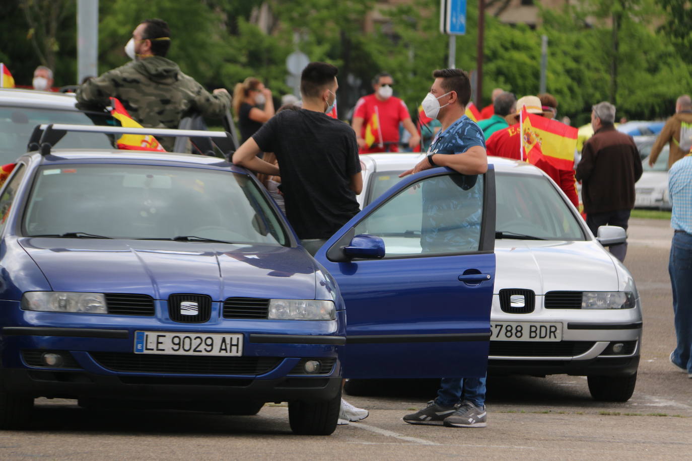 La marcha en automóvil propuesta por el partido de Abascal colapsa el centro de la ciudad durante media hora