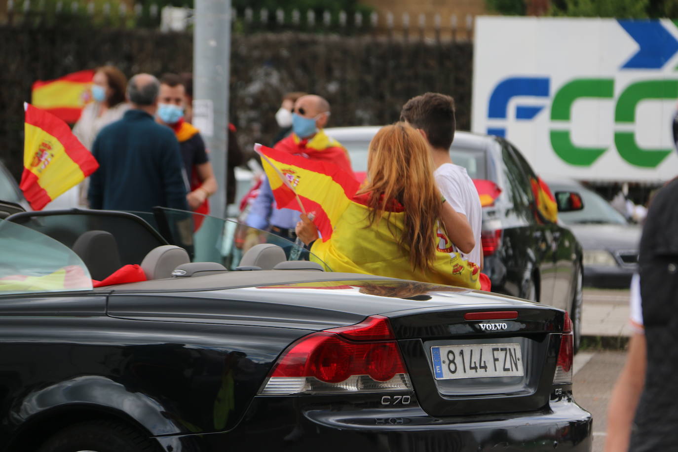La marcha en automóvil propuesta por el partido de Abascal colapsa el centro de la ciudad durante media hora